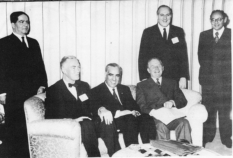 پرونده:Cento 8th session Tehran.jpg