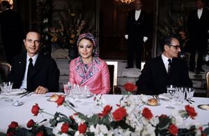 ShahanshahShahbanouPM JacquesChirac MatignonHotelParis4Tir1353a.jpg