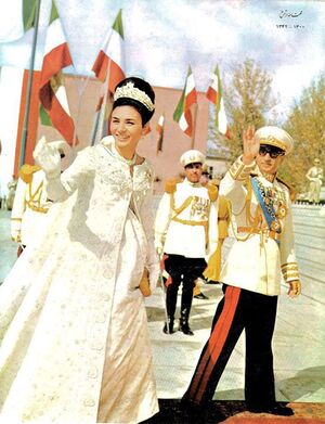 Shahanshah ShahbanouOpeningMajlis1342.jpg
