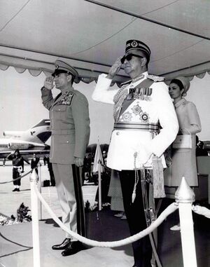 ShahanshahAryamehrKingMalaysiaArrival27Dey1346d1.jpg