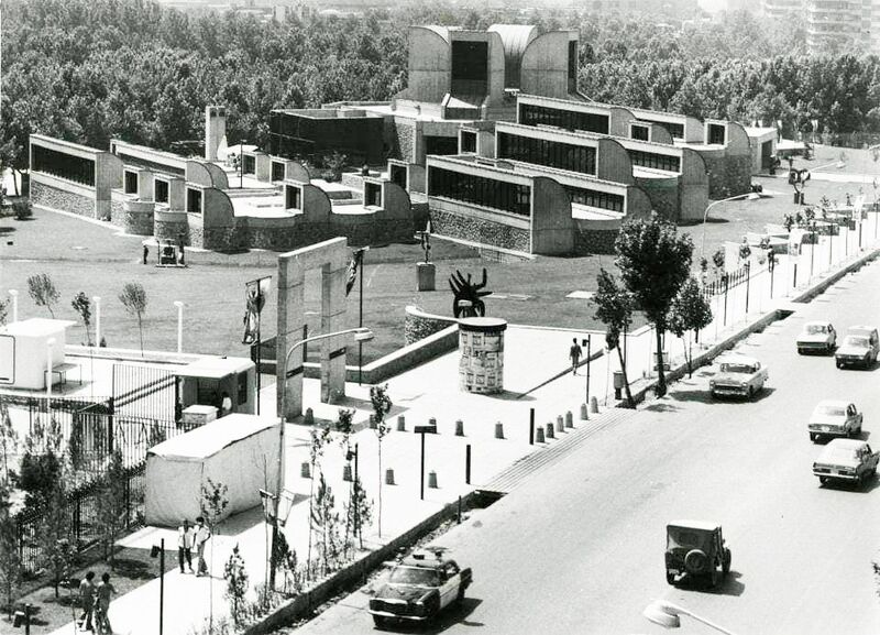 پرونده:ContemporaryArtMuseumTehran2536.jpg