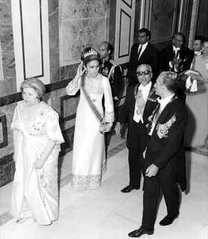 ShahanshahShahbanouMrsBourguibaPresident Bourguiba1348.jpg