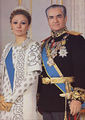 ShahanshahAryamehr va Shahbanou2b.jpg