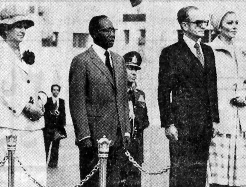 پرونده:ShahanshahPresidentSenegal2537Tehran.jpg