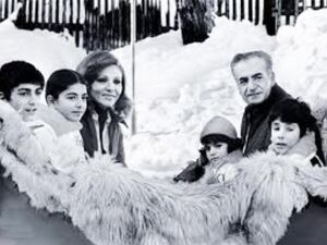 ShahanshahRoyalFamilySaintMoritz1353.jpg