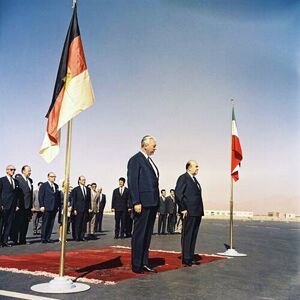 HoveydaKiesingerGermanKanzlerArrivalMehrabad1347a.jpg