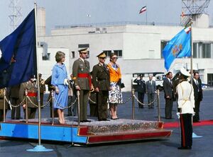 ShahanshahAryamehr va Juancarlos1978a.jpg