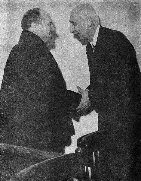 پرونده:MossadeghSadtchikov.jpg