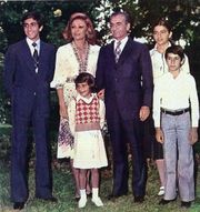 ShahanshahRoyalFamily11.jpg