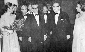 ShahanshahShahbanouVicePresidente Nelson Rockfeller24Ordibehest1354b.jpg
