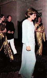 ShahanshahShahbanouEslamAbadPresidentPakistanGalaDinner17Esfand1354.jpg