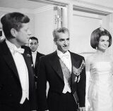 ShahanshahShabanouDinnerIranianEmbassyKennedyLady Jacqueline Kennedy23Farvardin1341.jpg