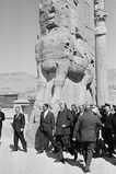 ژنرال دوگل در تخت جمشید