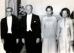 ShahanshahShahbanouWhiteHouseFord25Ordibehesht1354p5.jpg