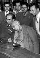 MossadeghTrial18jb.jpg