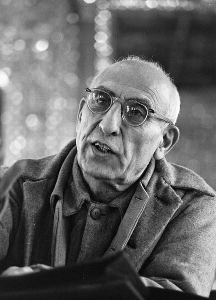 پرونده:MossadeghTrial27a.jpg